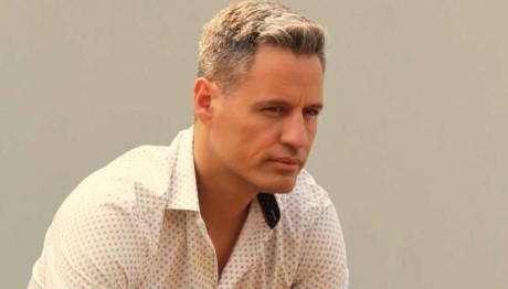 Γρηγόρης Πετράκος