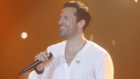 Κωνσταντίνος Αργυρός: Έχει Γενέθλια - Η Εντυπωσιακή Τούρτα