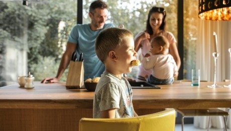 Πώς Τα Υπερεπεξεργασμένα Τρόφιμα Επηρεάζουν Τον Εγκέφαλο