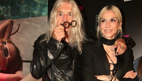 Νίκος Καρβέλας