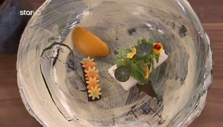 Γλώσσα Με Σάλτσα Τόνκα Και Υφές Από Καρότο