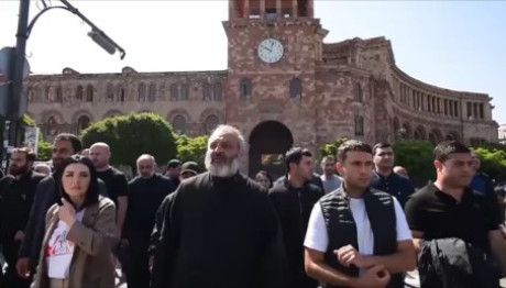 Αρχιεπίσκοπος Αρμενίας Μπαγκράτ Γκαλστανιάν