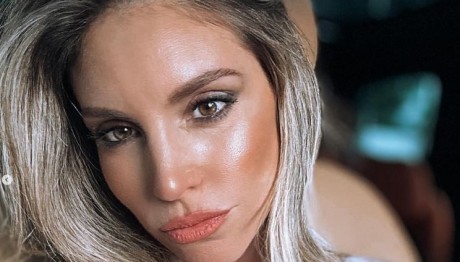 Αθηνά Οικονομάκου