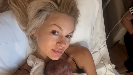 Βίκυ Κάβουρα