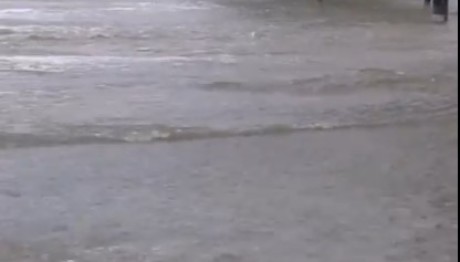 Σαρώνει η κακοκαιρία στη Νότια Γερμανία:Κάτοικοι φεύγουν από τα σπίτια τους