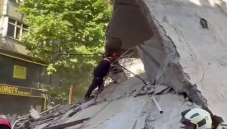 Κωνσταντινούπολη κατάρρευση κτιρίου