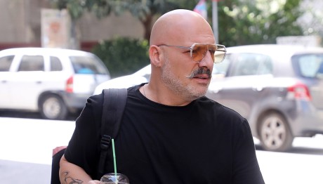 Ανατροπή για τον Νίκο Μουτσινά - Με ποιο κανάλι είναι κοντά σε συμφωνία;