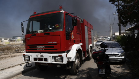 ΦωτιάΤώρα Στο Νταού Πεντέλης