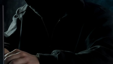 Απάτη Με Διαδικτυακές Εξετάσεις Έναντι Αμοιβής