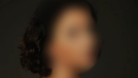 Από τις Ψυχοκόρες στον Σασμό - Η φωτογραφία της ηθοποιού από τα γυρίσματα