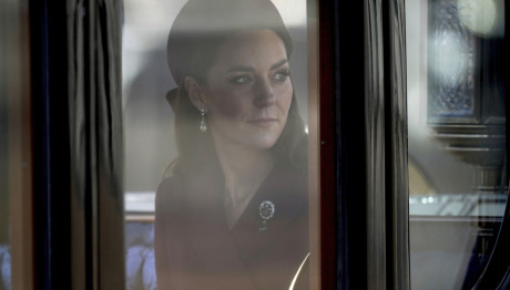 Κέιτ Μίντλετον: Η Πριγκίπισσα Είναι Πολύ Άρρωστη