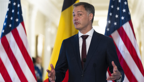 Βέλγιο: Παραιτήθηκε ο πρωθυπουργός Αλεξάντερ ντε Κρόο μετά την ήττα