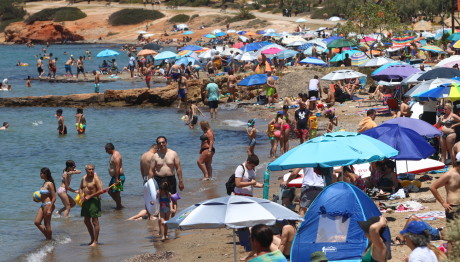 Καιρός: Καύσωνας Με 43 Βαθμούς Κελσίου