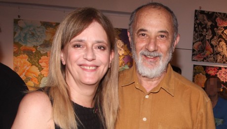 Στέλιος Μάινας: Με τη σύζυγό του στην έκθεση ζωγραφικής της Μαρίνας Ψάλτη