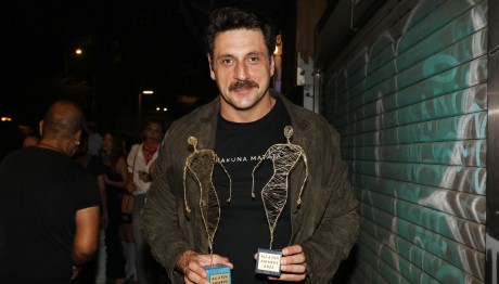 Χρυσοστόμου: Αποκάλυψε τον λόγο που δεν πηγαίνει στους γονείς του στη Ρόδο