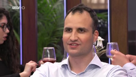 Μάνος: «Θα Κάνω Θραύση Μετά Το First Dates»