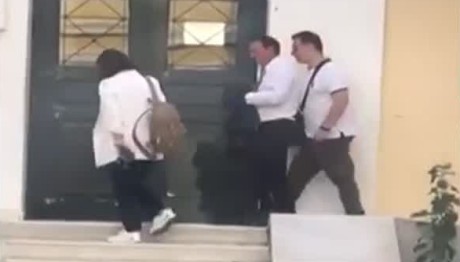 Απόστολος Λύτρας: Χωρίς Χειροπέδες Στον Ανακριτή