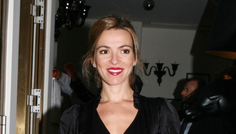 Στέλλα Καπεζάνου