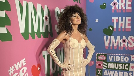 Μαρία Σολωμού: Στα backstage των VMA με super hot εμφάνιση!