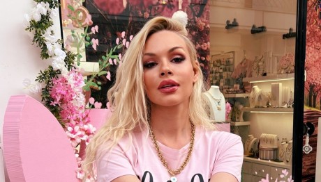 Βίκυ Κάβουρα