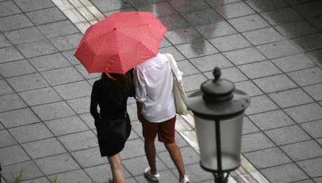 Καιρός: Αλλάζει Το Σκηνικό - Πέφτει Η Θερμοκρασία