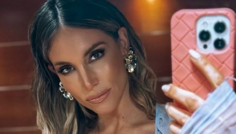 Αθηνά Οικονομάκου