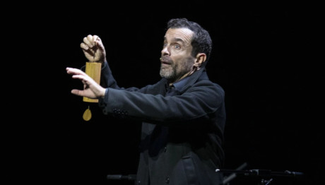 Μαρκουλάκης: Με Τη Μητέρα Του Στην Πρεμιέρα Του