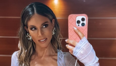 Αθηνά Οικονομάκου