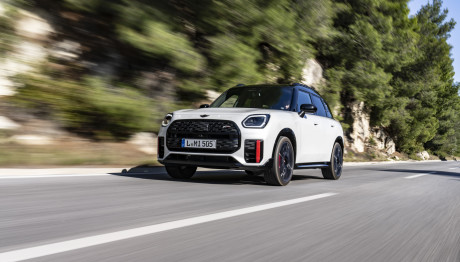 Το MINI John Cooper Works Countryman πάει... «σφαίρα»