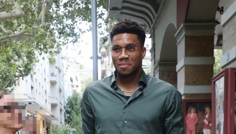 Πού Συναντήθηκαν Αντετοκούνμπο Και Κοντιζάς