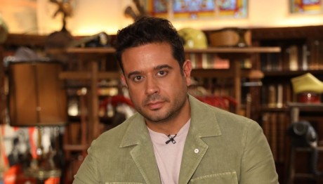 Θάνος Μαρίνης