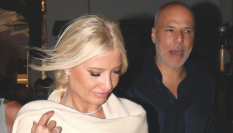 Φαίη Σκορδά: Στη Μύκονο Με Τον Γιώργο Μπαρμπαλιά