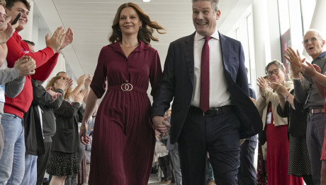 Kιρ Στάρμερ: Ποιος Είναι Ο Νέος Πρωθυπουργός Της Μ.Βρετανίας