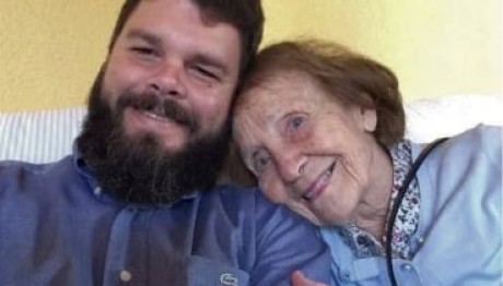 Κούβα: Πέθανε η πρώτη σύζυγος του Φιντέλ Κάστρο