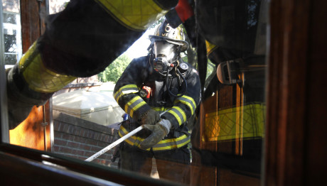 Αυστραλία: Πατέρας έβαλε φωτιά στο σπίτι - Νεκρά τα τρία παιδιά του