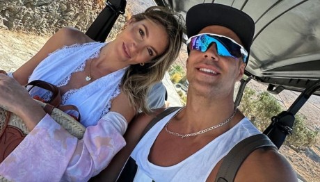 Αθηνά Οικονομάκου