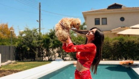 Τζόλα: Η φωτογραφία με ηθοποιό από τη Γη της Ελιάς- «Τα έχουν μεταξύ τους;»