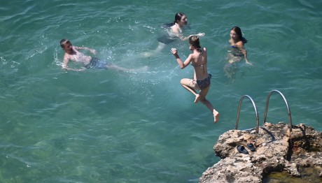 Καιρός: Επιμένει Η Ζέστη Και Η Ξηρασία Όλον Τον Ιούλιο