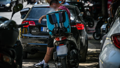 Καύσωνας: Έκτακτα Μέτρα Για Εργαζομένους
