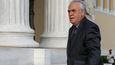 ΣΥΡΙΖΑ: Αποχώρησε Ο Γιάννης Δραγασάκης