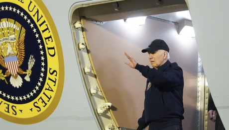 ΗΠΑ: Ο Μπάιντεν Σκέφτεται Σοβαρά Να Αποχωρήσει