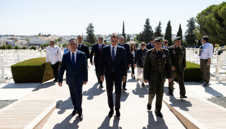 Στην Κύπρο ο Μητσοτάκης για τα 50 χρόνια από την εισβολή