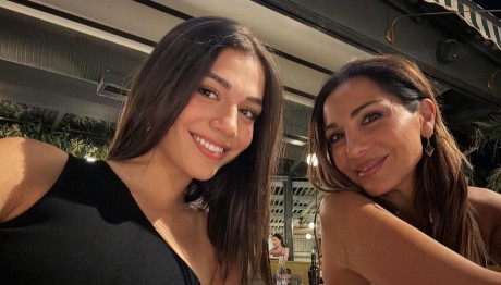 Δέσποινα Βανδή - Μελίνα Νικολαΐδη