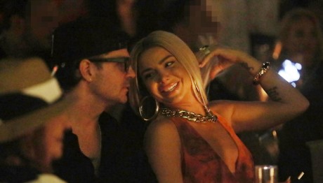 Νίνο - Josephine