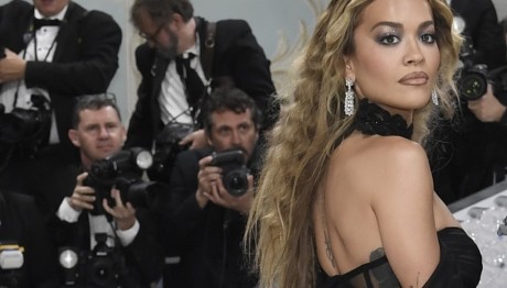 Στο Νοσοκομείο Η Rita Ora