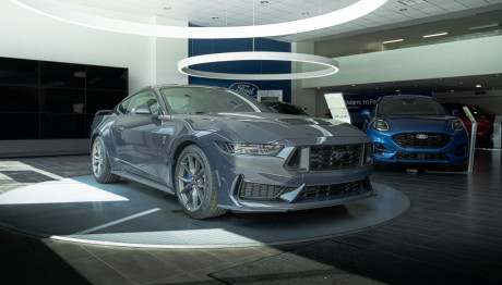 Ford Mustang Dark Horse: Που μπορείτε να την δείτε από κοντά