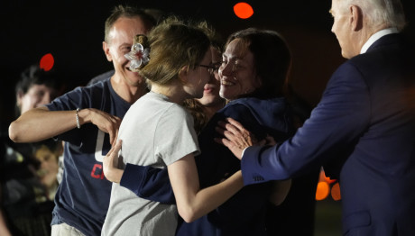 ΗΠΑ: Έφτασαν Οι Κρατούμενοι Που Ανταλλάχθηκαν Από Ρωσία