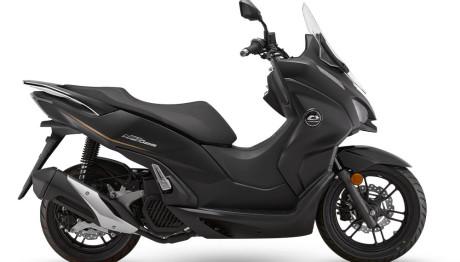 QJMOTOR: Πέτυχε ρεκόρ πωλήσεων