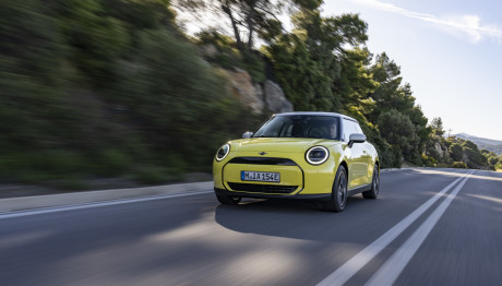 Το MINI Cooper E στην έκδοση Classic