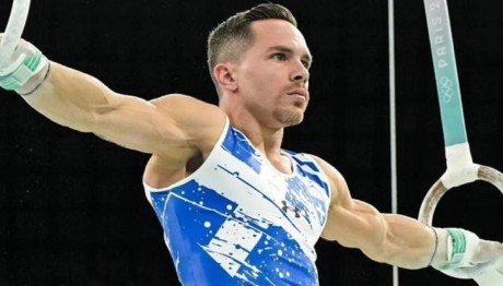 Λευτέρης Πετρούνιας